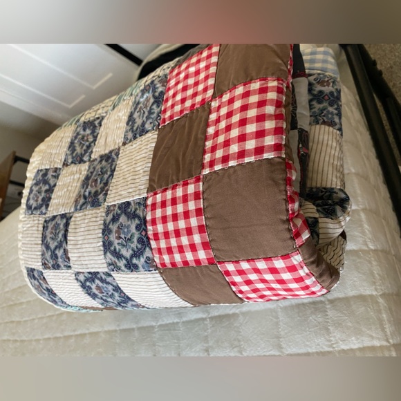 Handmade Multi Colored Quilt 62”+82” 🩵🌸 - Picture 7 of 9